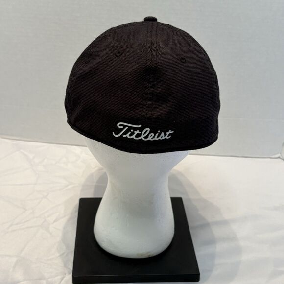 Titleist Black Fitted Hat Size L/XL - Picture 4 of 8
